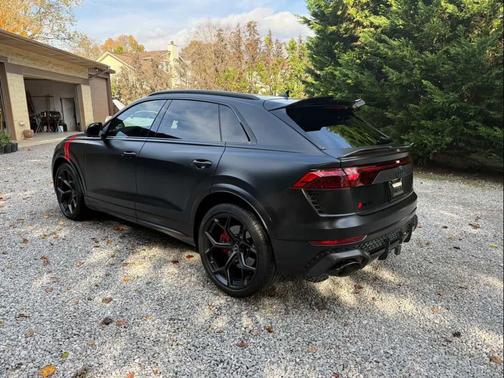 2025 Audi RS Q8 4.0T