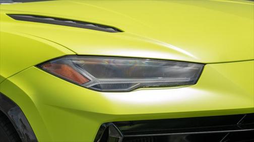 2024 Lamborghini Urus Performante