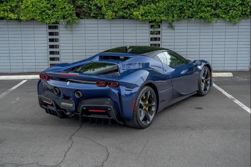 2023 Ferrari SF90 Stradale Coupe