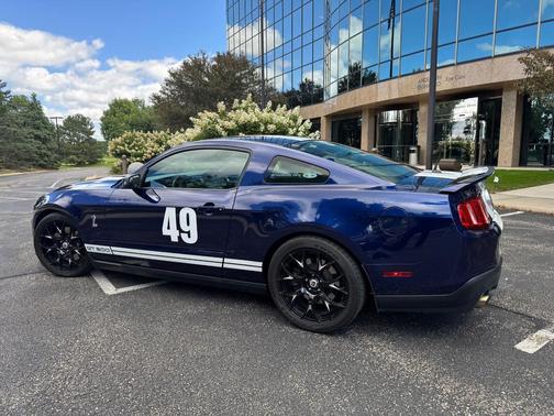 2012 Ford Shelby GT500 Base