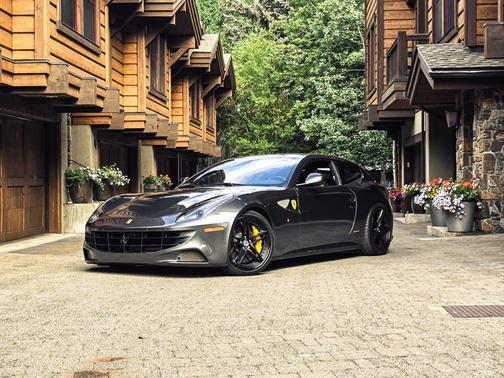 2013 Ferrari FF Hatchback