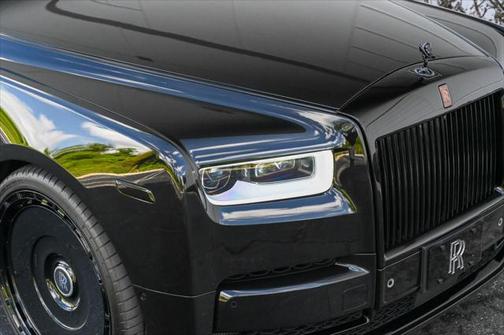 2018 Rolls-Royce Phantom Sedan
