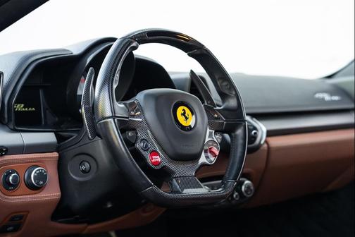 2013 Ferrari 458 Italia Base