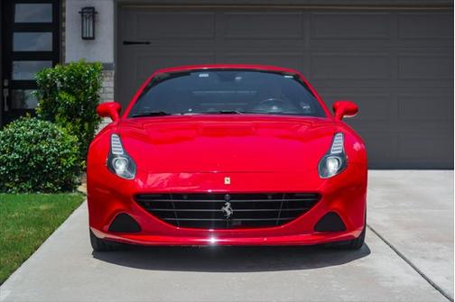 2015 Ferrari California T