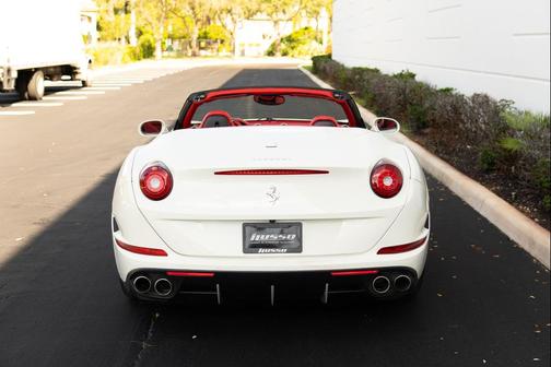 2017 Ferrari California T