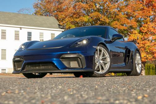 2022 Porsche 718 Cayman GT4