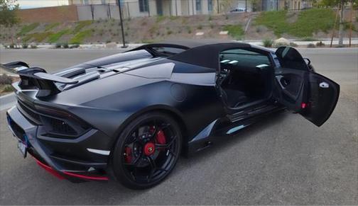 2019 Lamborghini Huracan Performante