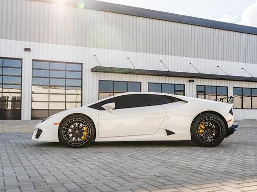2017 Lamborghini Huracan LP580-2