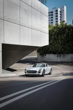 2011 Mercedes-Benz SLS AMG Base