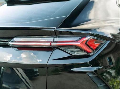 2020 Lamborghini Urus SUV