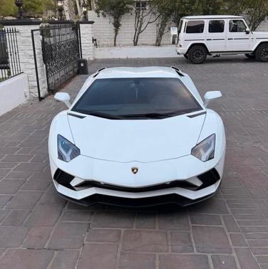 2018 Lamborghini Aventador S LP 740-4 S