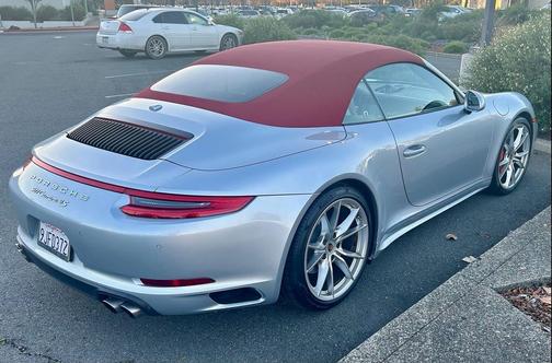 2017 Porsche 911 Carrera 4S Cabriolet