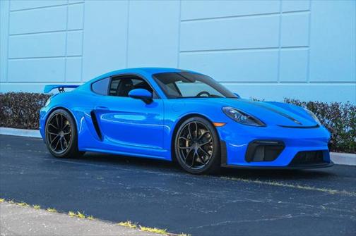 2023 Porsche 718 Cayman GT4