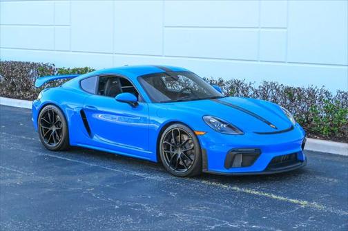 2023 Porsche 718 Cayman GT4