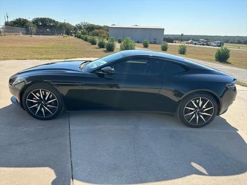 2020 Aston Martin DB11 V8