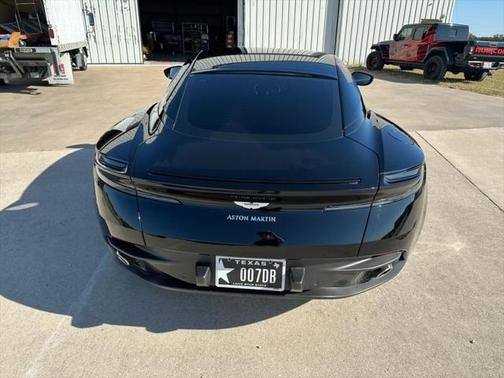 2020 Aston Martin DB11 V8