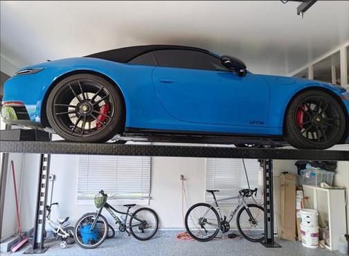 2023 Porsche 911 Carrera GTS