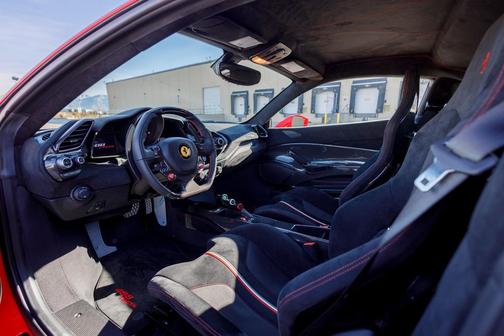 2020 Ferrari 488 Pista Base