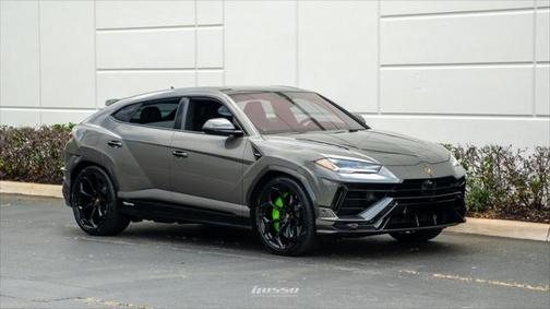 2023 Lamborghini Urus Performante
