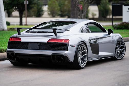 2022 Audi R8 5.2 V10 performance