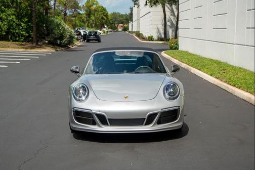 2019 Porsche 911 Targa 4 GTS