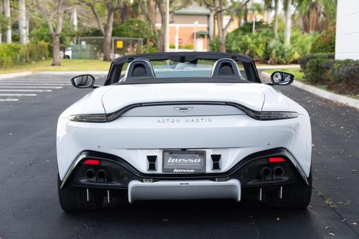 2023 Aston Martin Vantage Roadster
