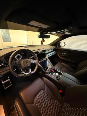 2021 Lamborghini Urus SUV