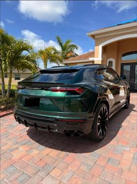 2021 Lamborghini Urus SUV