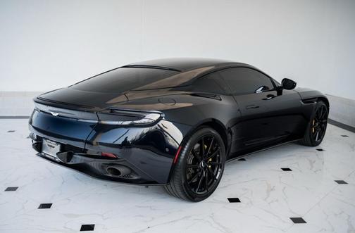 2018 Aston Martin DB11 V12