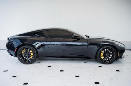 2018 Aston Martin DB11 V12