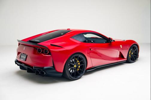 2019 Ferrari 812 Superfast Base