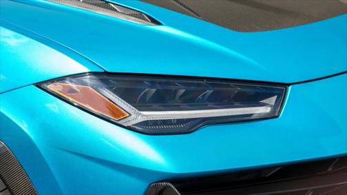 2023 Lamborghini Urus Performante