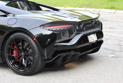 2023 McLaren Artura TechLux