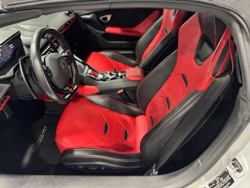 2022 Lamborghini Huracan EVO Spyder RWD