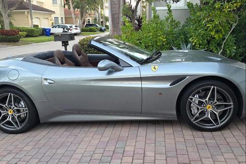 2017 Ferrari California T