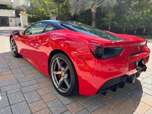2019 Ferrari 488 GTB Coupe