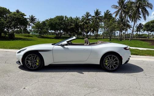 2019 Aston Martin DB11 Volante