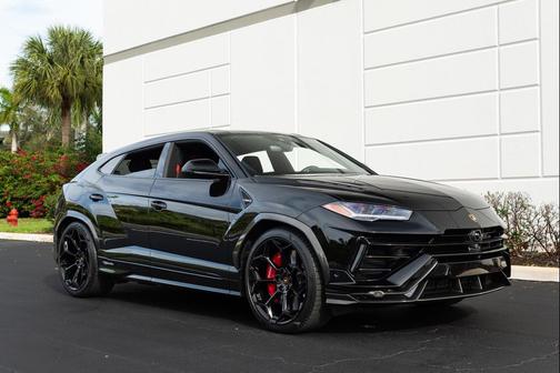 2024 Lamborghini Urus Performante