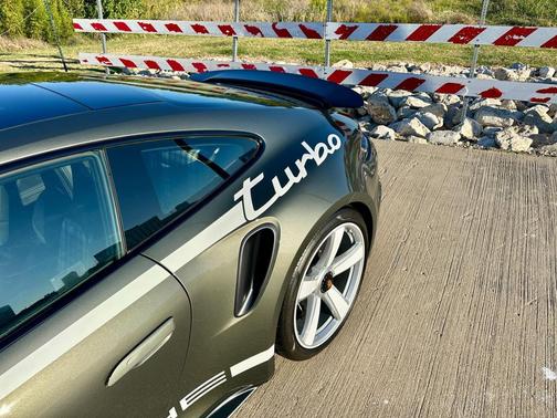 2025 Porsche 911 Turbo