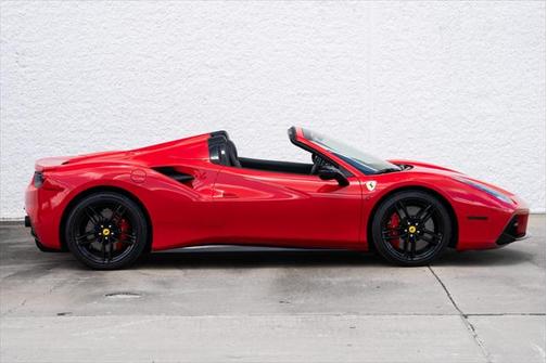 2017 Ferrari 488 Spider Base
