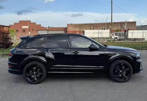 2022 Bentley Bentayga V8