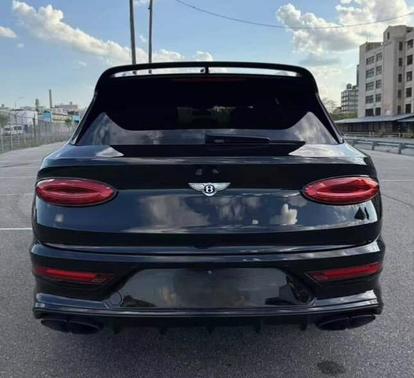 2022 Bentley Bentayga V8
