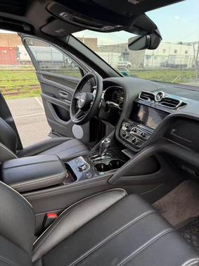 2022 Bentley Bentayga V8