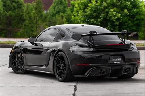 2024 Porsche 718 Cayman GT4 RS