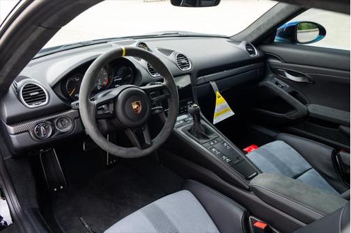 2024 Porsche 718 Cayman GT4 RS
