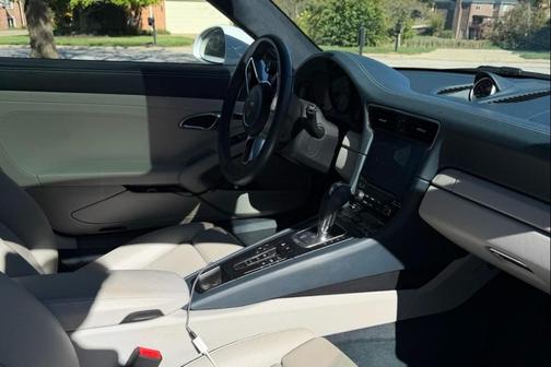 2019 Porsche 911 Carrera 4S