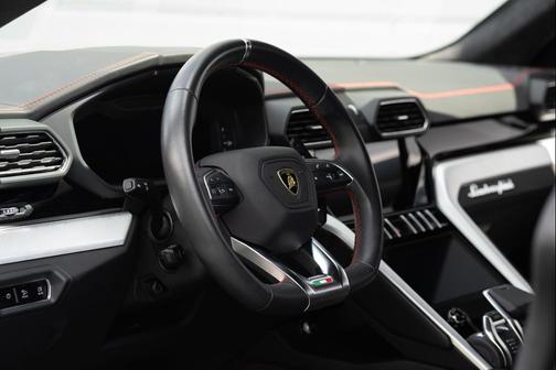 2020 Lamborghini Urus SUV