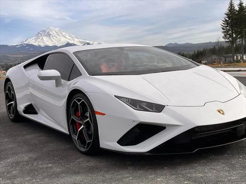 2021 Lamborghini Huracan EVO Coupe