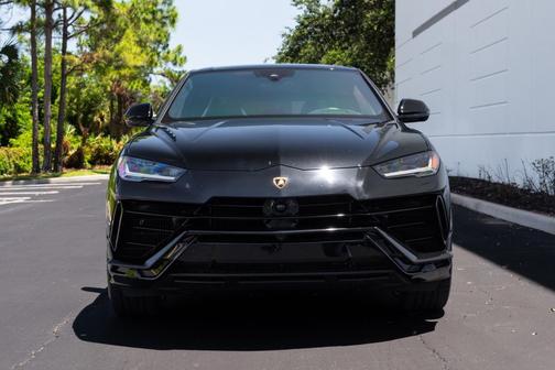 Black 2023 Lamborghini Urus S
