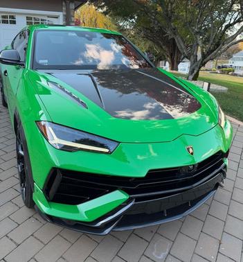 2024 Lamborghini Urus Performante